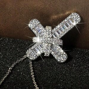 DEVIE STATEMENT NECKLACE